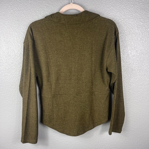 NWT Madewell Twist Front Long Sleeve Shimmery Top Womens S Green Button Mature - Picture 10 of 13